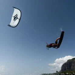 2025 Naish Boxer Single Strut Freeride/Foiling Kite -Kite Boarding Shop naish 2025 boxer single strut kite size bar 7