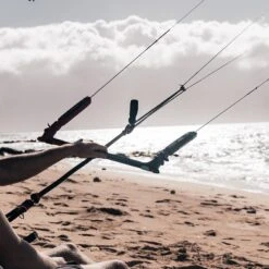 Naish 2025 Sync Bar Control System -Kite Boarding Shop naish 2205 sync control bar 9