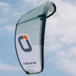 Ozone Alpha V3 Ultra X - High Performance Single Strut Kite -Kite Boarding Shop ozone alpha v3 ultra x size 8