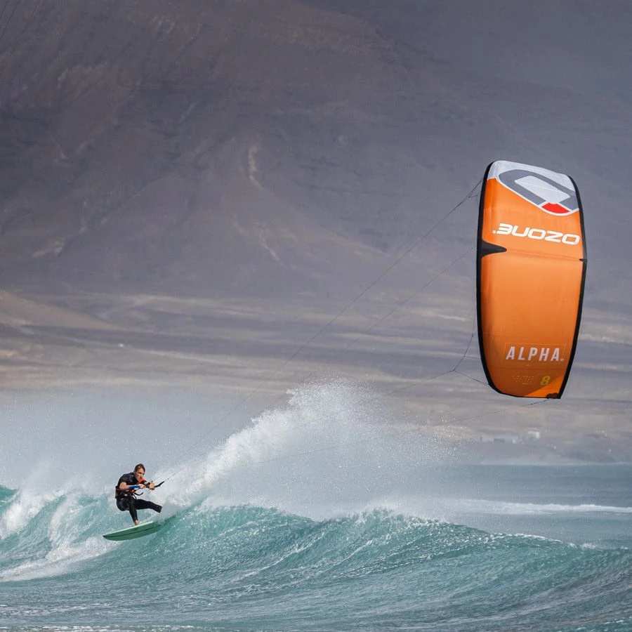 Ozone Alpha V2 Performance Single Strut Kite - 35% Off 6 Ozone Alpha V2 Performance Single Strut Kite - 35% Off - Image 6